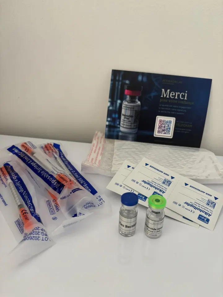 Photo de colis et de fioles Aetherion Labs